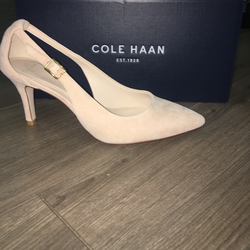 Cole Haan pale pink suede pumps